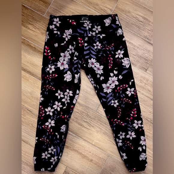 Calvin Klein Crop Leggings - Picture 1 of 4